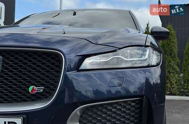 Внедорожник / Кроссовер Jaguar F-Pace 2016 в 