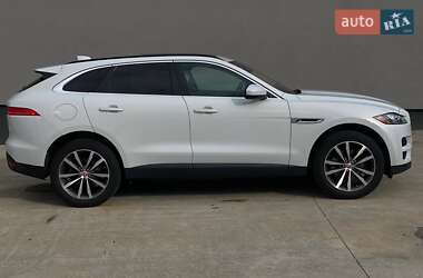 Позашляховик / Кросовер Jaguar F-Pace 2017 в 