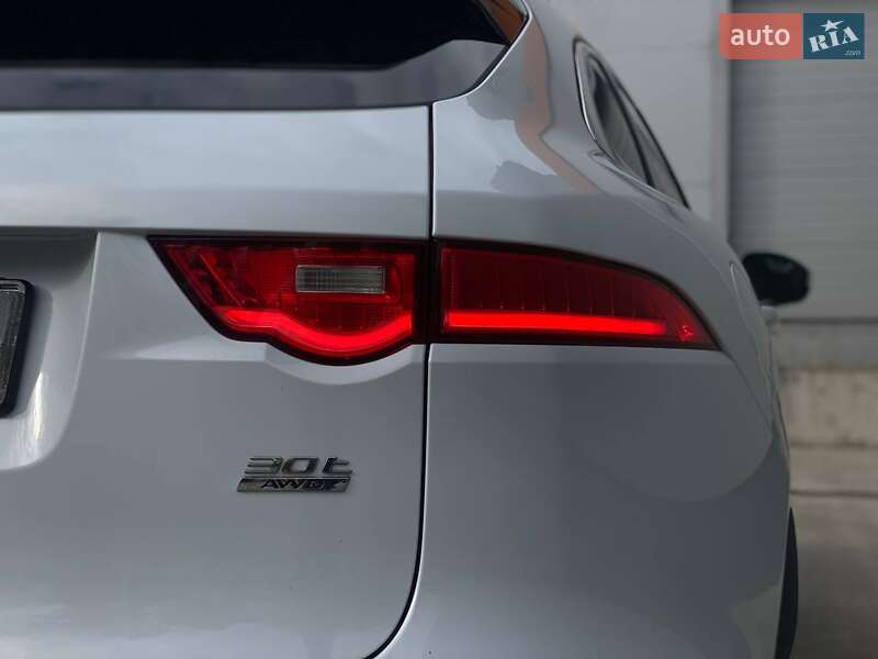 Внедорожник / Кроссовер Jaguar F-Pace 2017 в Киеве