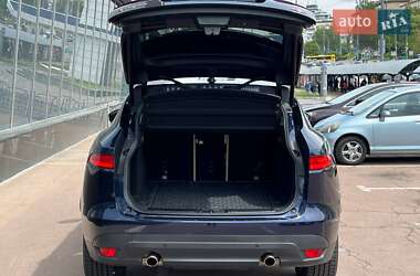 Внедорожник / Кроссовер Jaguar F-Pace 2017 в 