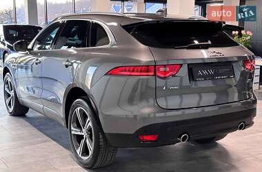 Позашляховик / Кросовер Jaguar F-Pace 2017 в 