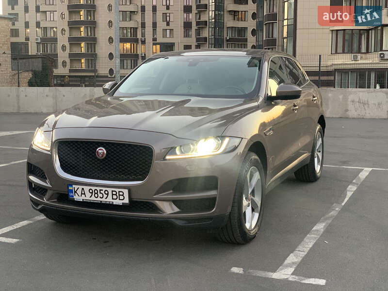 Внедорожник / Кроссовер Jaguar F-Pace 2016 в Киеве