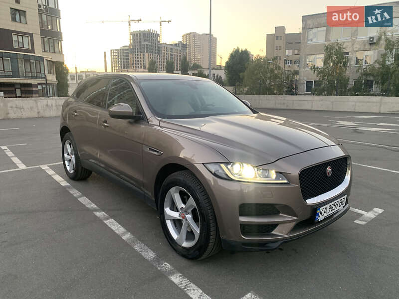 Позашляховик / Кросовер Jaguar F-Pace 2016 в Києві