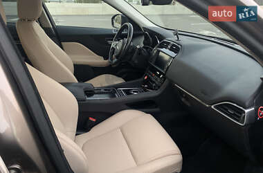 Внедорожник / Кроссовер Jaguar F-Pace 2016 в Киеве