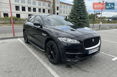 Внедорожник / Кроссовер Jaguar F-Pace 2016 в 