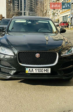 Позашляховик / Кросовер Jaguar F-Pace 2016 в 