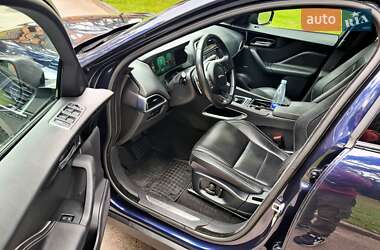 Позашляховик / Кросовер Jaguar F-Pace 2017 в 