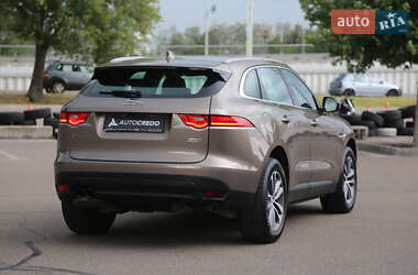 Внедорожник / Кроссовер Jaguar F-Pace 2016 в 