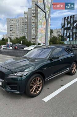 Позашляховик / Кросовер Jaguar F-Pace 2017 в 