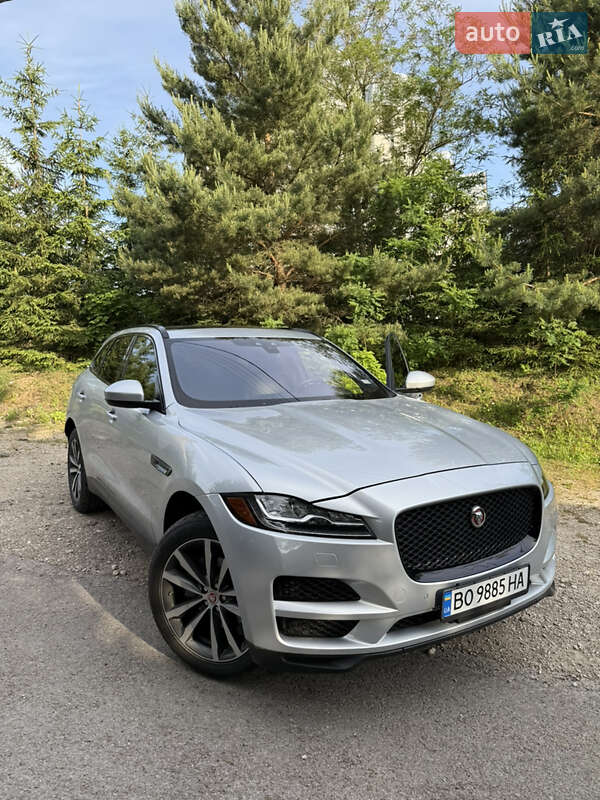 Внедорожник / Кроссовер Jaguar F-Pace 2016 в Тернополе