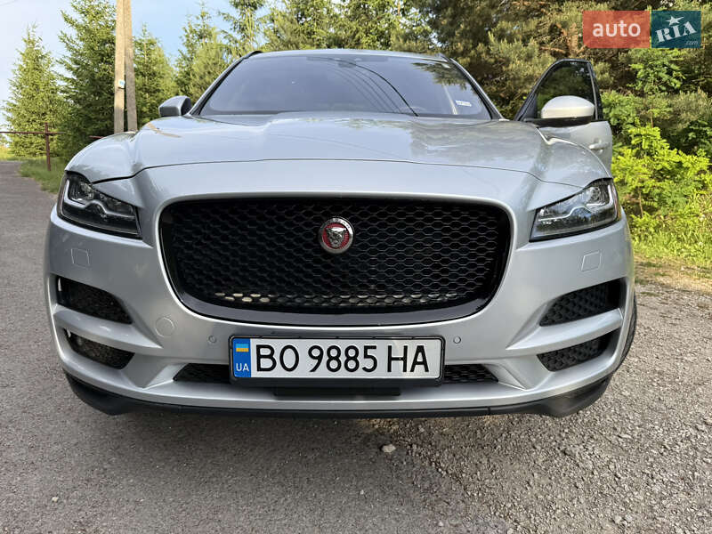Внедорожник / Кроссовер Jaguar F-Pace 2016 в Тернополе