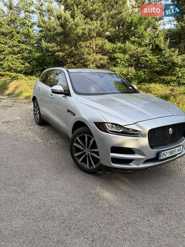 Внедорожник / Кроссовер Jaguar F-Pace 2016 в Тернополе