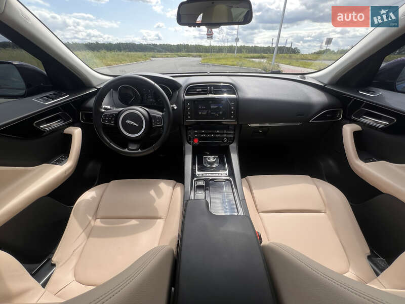 Позашляховик / Кросовер Jaguar F-Pace 2017 в Вінниці