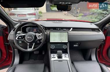 Внедорожник / Кроссовер Jaguar F-Pace 2021 в 