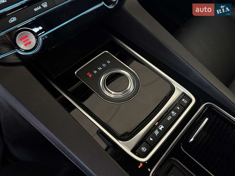 Внедорожник / Кроссовер Jaguar F-Pace 2017 в Хмельницком фото 23 Внедорожник / Кроссовер Jaguar F-Pace 2017 в Хмельницком