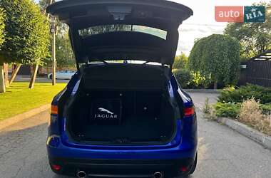 Внедорожник / Кроссовер Jaguar F-Pace 2018 в 