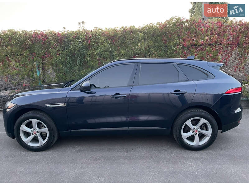 Внедорожник / Кроссовер Jaguar F-Pace 2017 в 