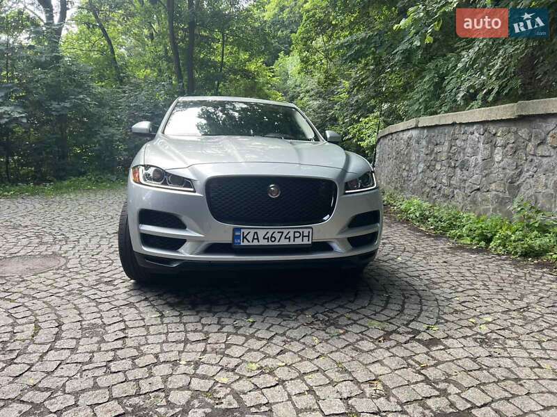 Позашляховик / Кросовер Jaguar F-Pace 2017 в Києві