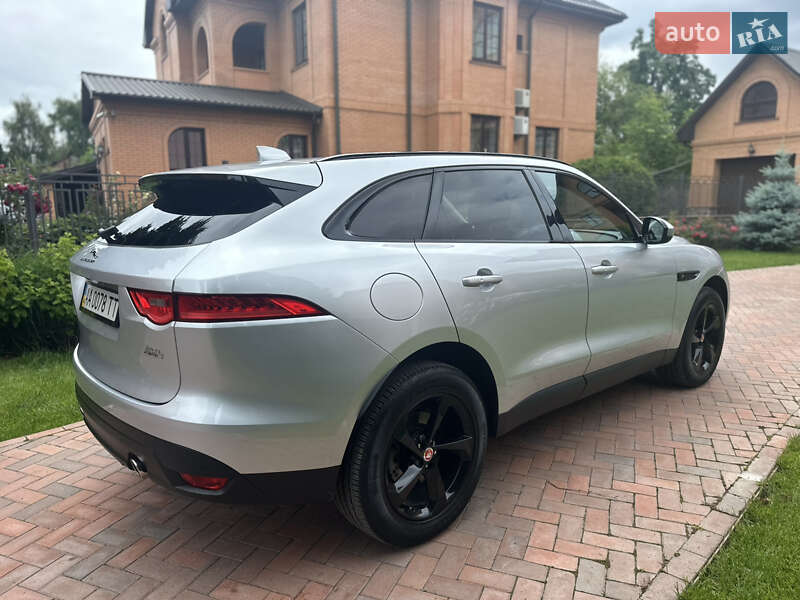 Позашляховик / Кросовер Jaguar F-Pace 2017 в Києві