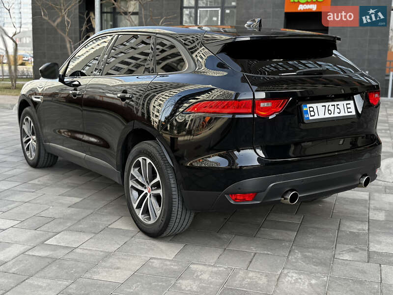 Внедорожник / Кроссовер Jaguar F-Pace 2017 в Киеве