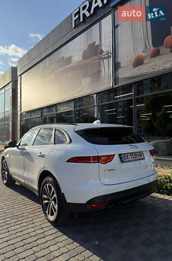 Внедорожник / Кроссовер Jaguar F-Pace 2016 в 