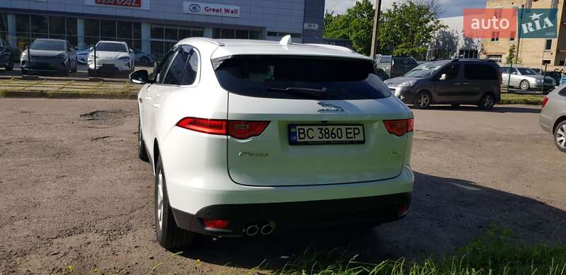 Позашляховик / Кросовер Jaguar F-Pace 2017 в Львові