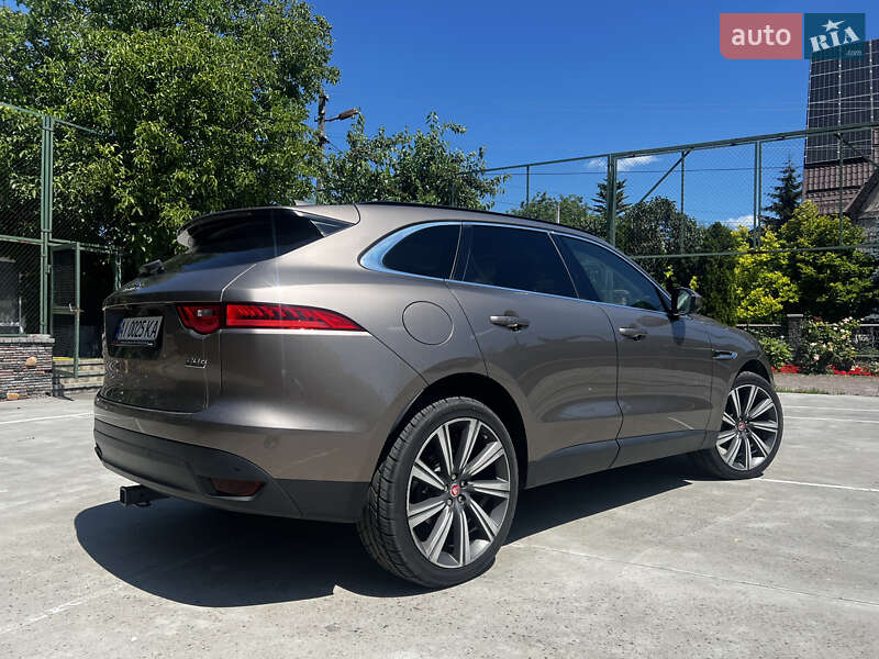Внедорожник / Кроссовер Jaguar F-Pace 2016 в Василькове