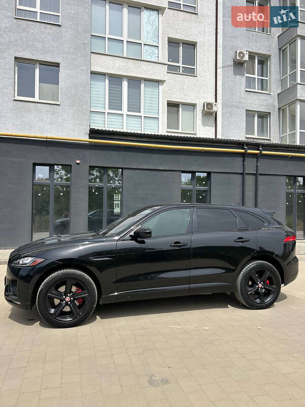 Внедорожник / Кроссовер Jaguar F-Pace 2016 в Ивано-Франковске