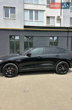 Внедорожник / Кроссовер Jaguar F-Pace 2016 в 