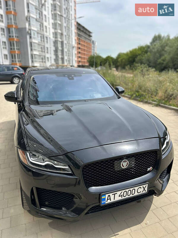 Внедорожник / Кроссовер Jaguar F-Pace 2016 в Ивано-Франковске
