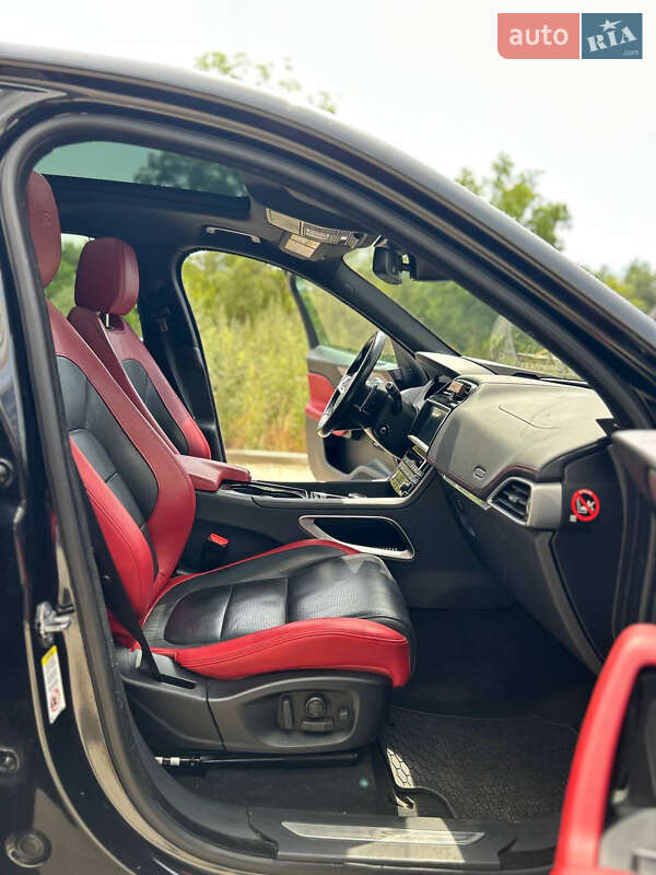 Внедорожник / Кроссовер Jaguar F-Pace 2016 в Ивано-Франковске
