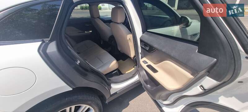 Внедорожник / Кроссовер Jaguar F-Pace 2016 в Виннице фото 16 Внедорожник / Кроссовер Jaguar F-Pace 2016 в Виннице