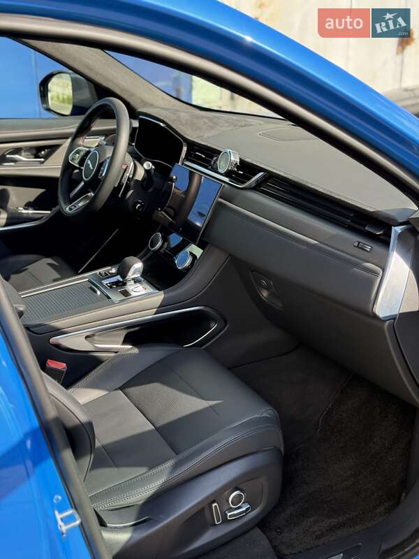 Позашляховик / Кросовер Jaguar F-Pace 2021 в Києві
