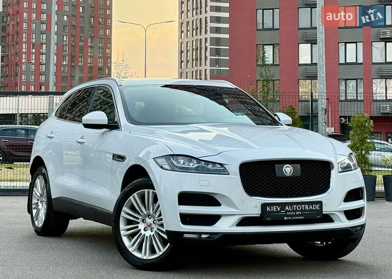 Jaguar F-Pace 2016