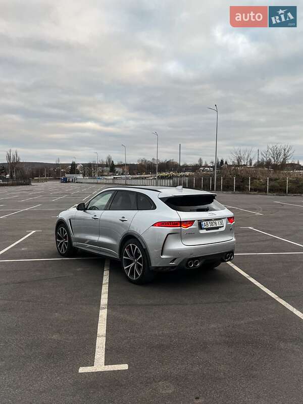 Позашляховик / Кросовер Jaguar F-Pace 2019 в Києві