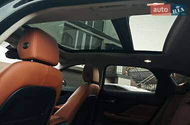 Внедорожник / Кроссовер Jaguar F-Pace 2019 в 