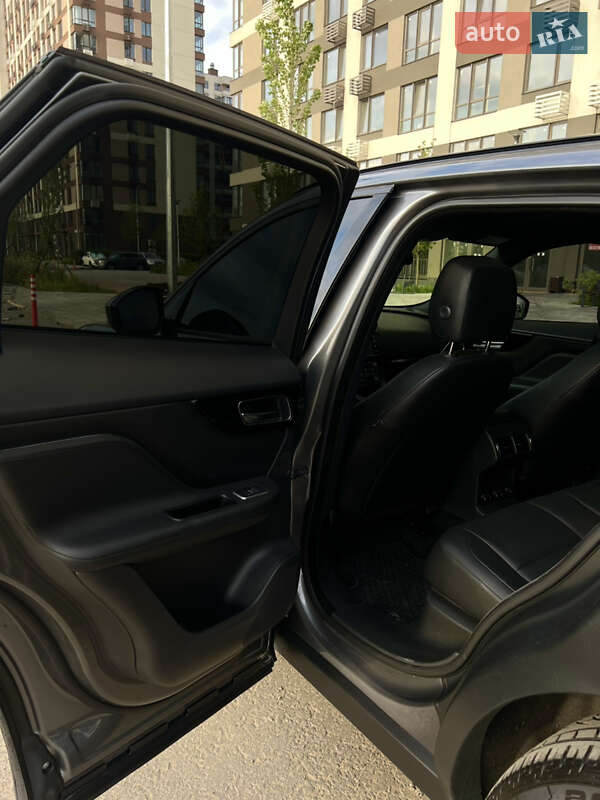 Позашляховик / Кросовер Jaguar F-Pace 2016 в Києві