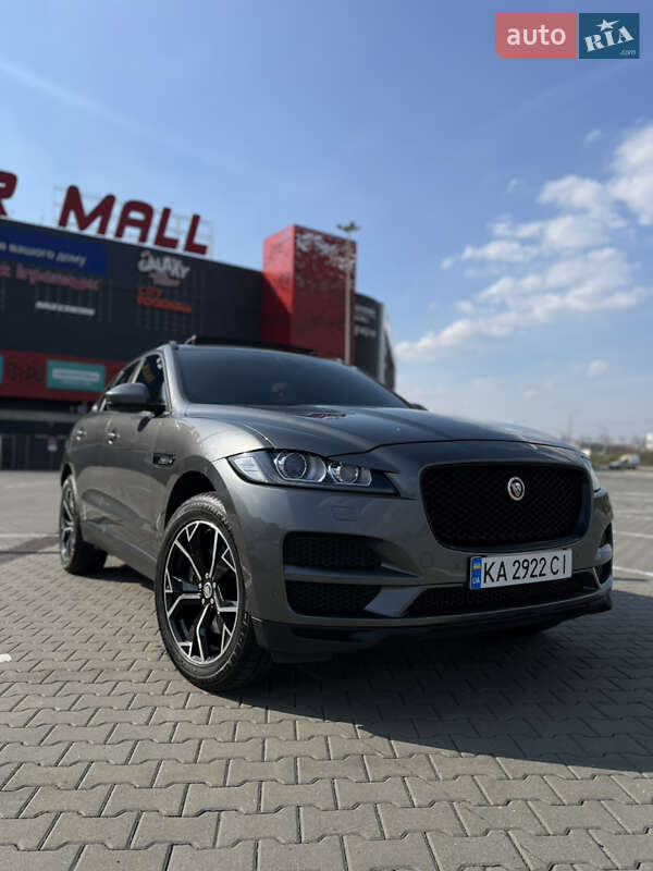 Позашляховик / Кросовер Jaguar F-Pace 2016 в Києві