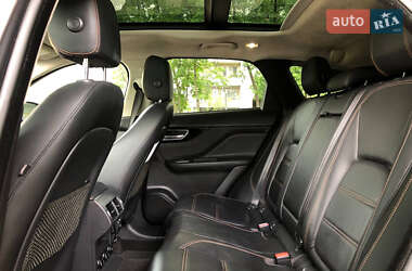 Внедорожник / Кроссовер Jaguar F-Pace 2019 в 