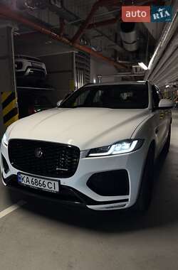 Внедорожник / Кроссовер Jaguar F-Pace 2021 в 