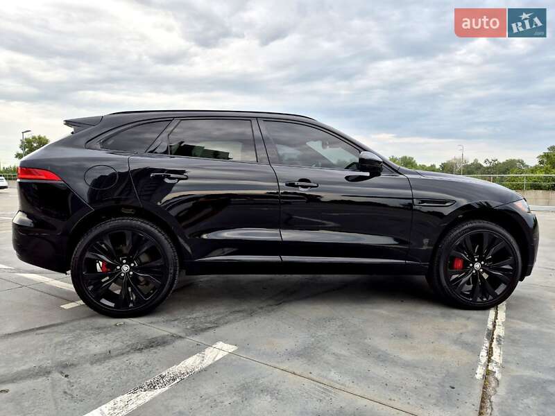 Позашляховик / Кросовер Jaguar F-Pace 2017 в 