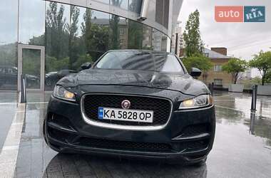 Внедорожник / Кроссовер Jaguar F-Pace 2018 в 