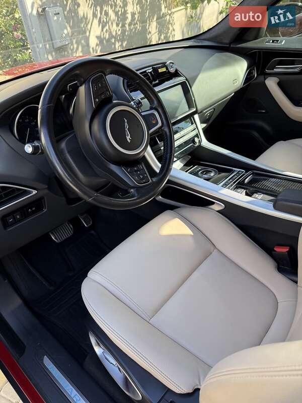 Внедорожник / Кроссовер Jaguar F-Pace 2018 в Харькове фото 11 Внедорожник / Кроссовер Jaguar F-Pace 2018 в Харькове