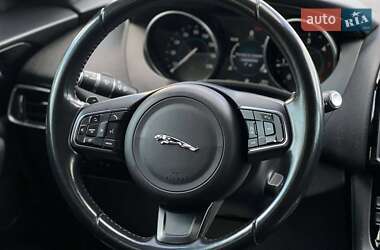 Позашляховик / Кросовер Jaguar F-Pace 2016 в 