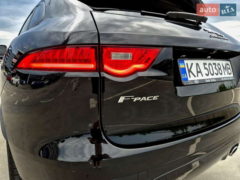 Внедорожник / Кроссовер Jaguar F-Pace 2017 в Киеве