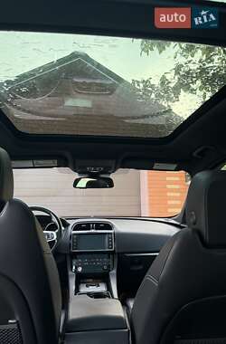 Внедорожник / Кроссовер Jaguar F-Pace 2017 в Киеве