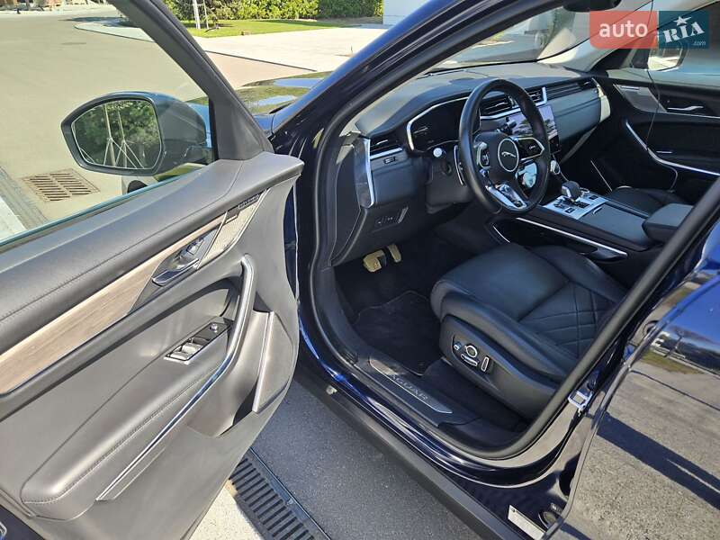 Позашляховик / Кросовер Jaguar F-Pace 2021 в Києві