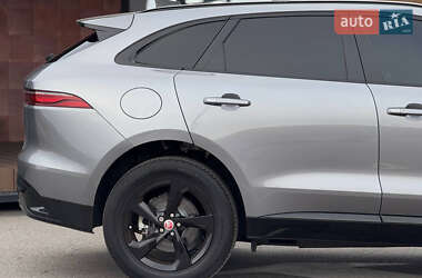 Внедорожник / Кроссовер Jaguar F-Pace 2023 в 
