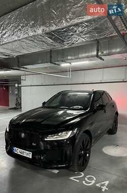 Внедорожник / Кроссовер Jaguar F-Pace 2016 в 