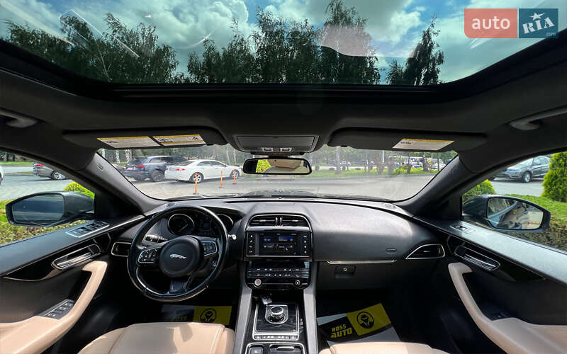 Внедорожник / Кроссовер Jaguar F-Pace 2017 в Львове фото 14 Внедорожник / Кроссовер Jaguar F-Pace 2017 в Львове